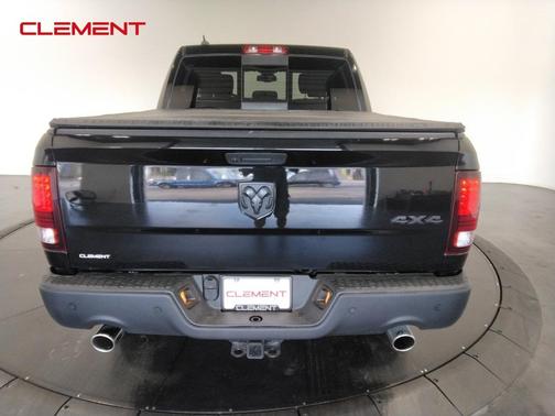 2021 RAM 1500 Classic SLT