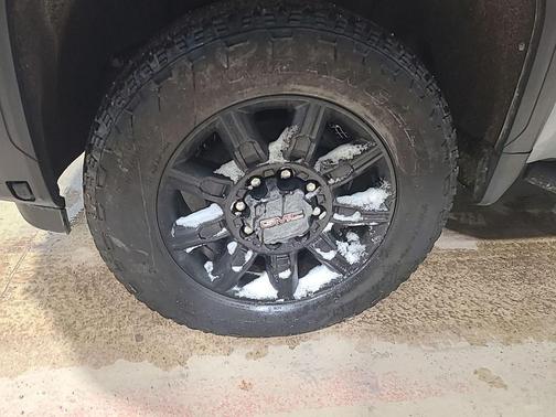 2024 GMC Sierra 2500 AT4