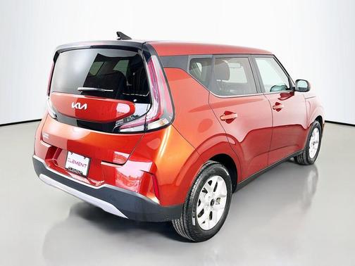 Mars Orange 2024 Kia Soul LX