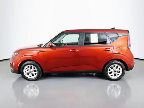 Mars Orange 2024 Kia Soul LX