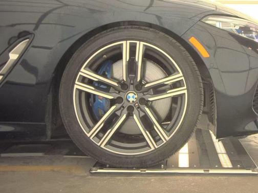 Carbon Black Metallic 2022 BMW 840 i