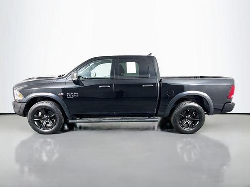 Diamond Black 2022 RAM 1500 Classic SLT