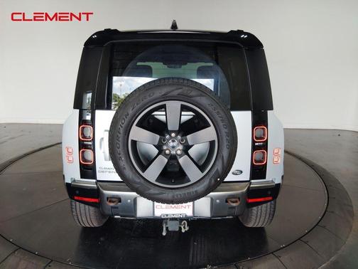 2022 Land Rover Defender 110 X