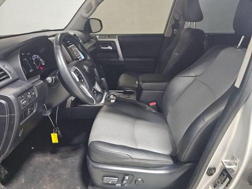 Classic Silver Metallic 2024 Toyota 4Runner SR5 Premium