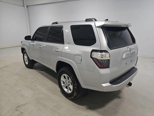 Classic Silver Metallic 2024 Toyota 4Runner SR5 Premium