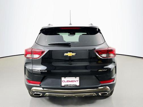 Mosaic Black Metallic 2023 Chevrolet Trailblazer ACTIV