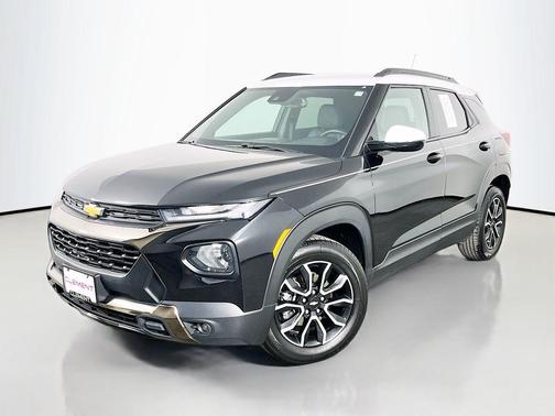 Mosaic Black Metallic 2023 Chevrolet Trailblazer ACTIV