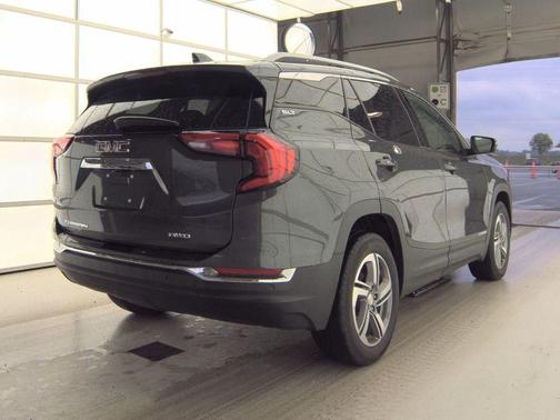 Graphite Gray Metallic 2021 GMC Terrain SLT