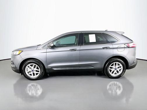 Gray Metallic 2021 Ford Edge SEL