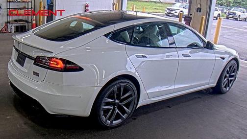2022 Tesla Model S Plaid