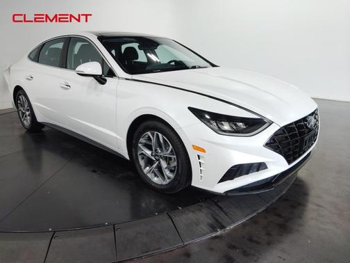 2022 Hyundai SONATA SEL