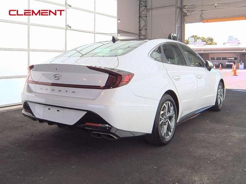 2022 Hyundai SONATA SEL