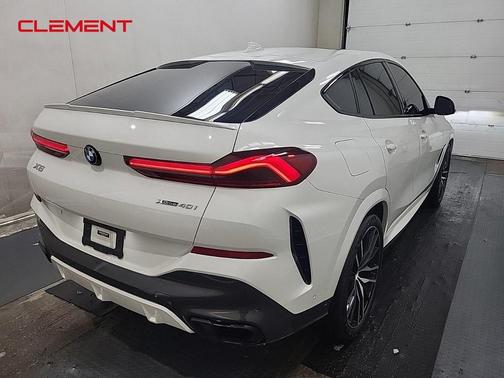 2022 BMW X6 xDrive40i