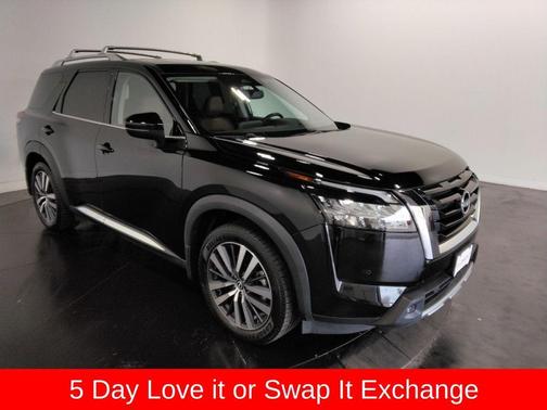 2022 Nissan Pathfinder Platinum