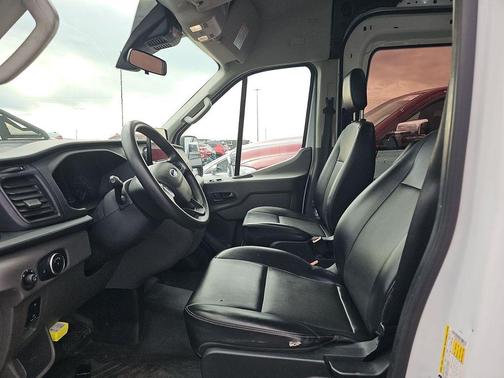 Oxford White 2021 Ford Transit-250 Base