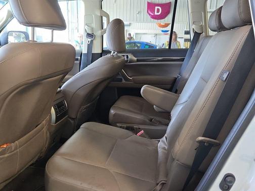 Starfire Pearl 2021 Lexus GX 460 Luxury