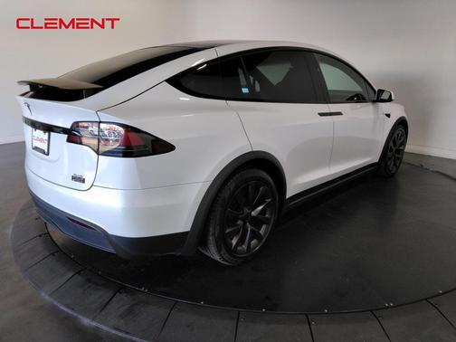 2022 Tesla Model X Plaid