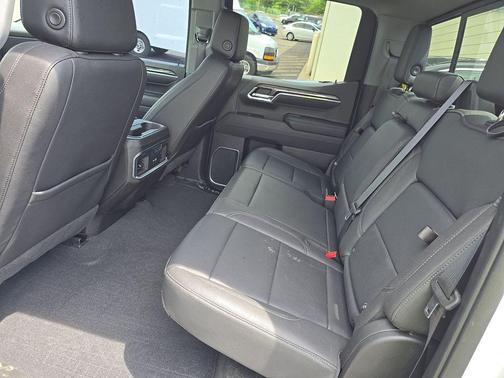 Summit White 2022 Chevrolet Silverado 1500 LTZ