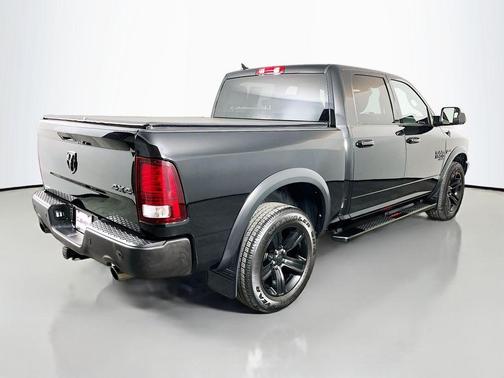 Diamond Black 2022 RAM 1500 Classic SLT