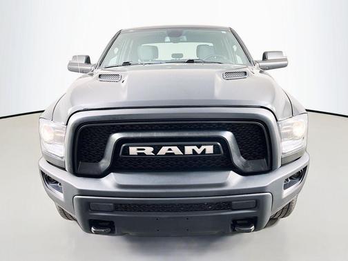 Diamond Black 2022 RAM 1500 Classic SLT