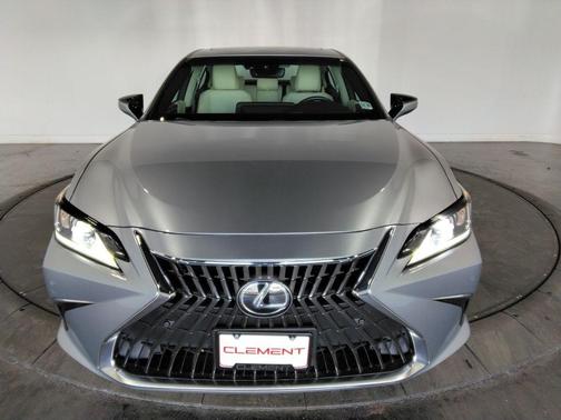 2022 Lexus ES 350 Base