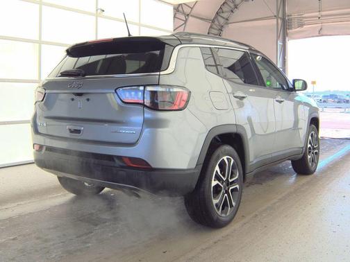 Billet Silver Metallic Clearcoat 2022 Jeep Compass Limited