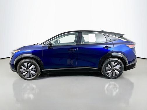 2t Blu Blk Roof 2024 Nissan ARIYA ENGAGE