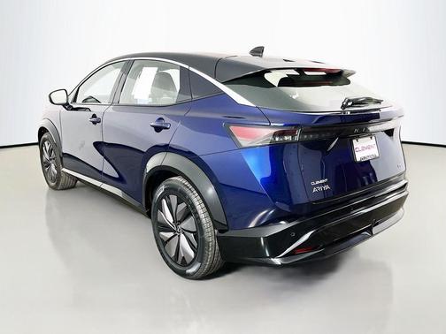 2t Blu Blk Roof 2024 Nissan ARIYA ENGAGE