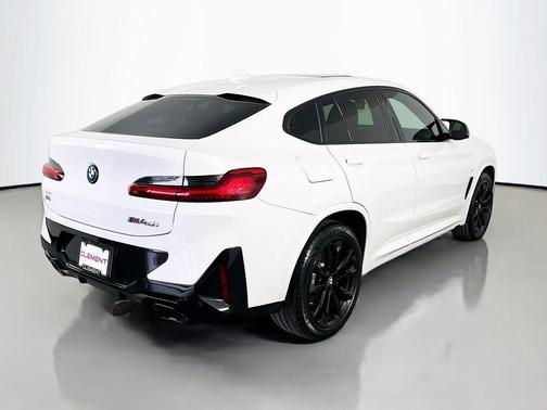 Alpine White 2023 BMW X4 M40i