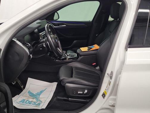 Alpine White 2023 BMW X4 M40i