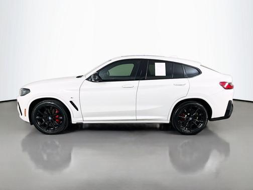 Alpine White 2023 BMW X4 M40i