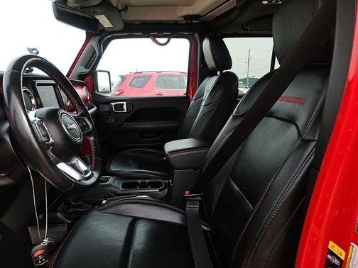 Firecracker Red Clearcoat 2022 Jeep Gladiator Rubicon