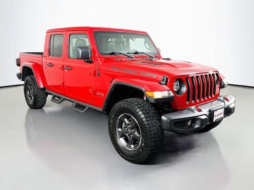 Firecracker Red Clearcoat 2022 Jeep Gladiator Rubicon