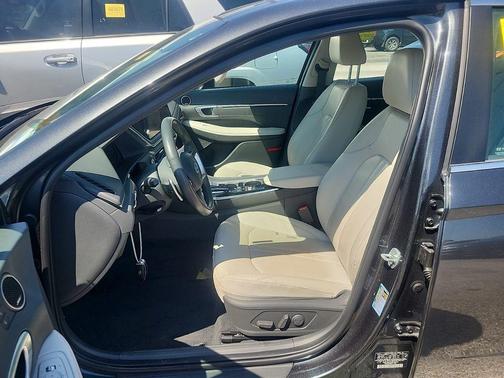 2022 Hyundai SONATA Limited