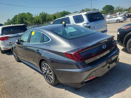 2022 Hyundai SONATA Limited