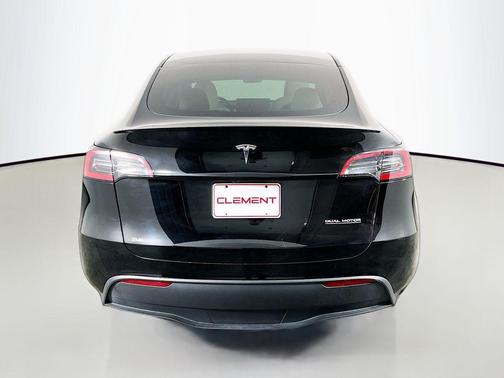 2024 Tesla Model Y Performance