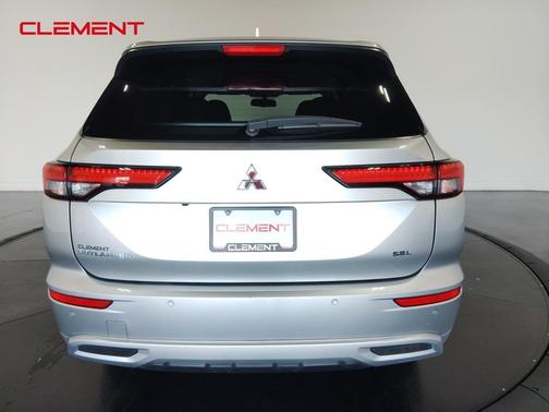 2024 Mitsubishi Outlander SEL