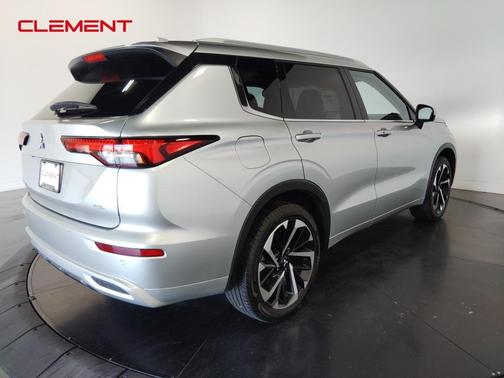 2024 Mitsubishi Outlander SEL