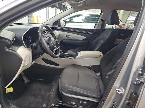 Shimmering Silver 2024 Hyundai TUCSON SEL