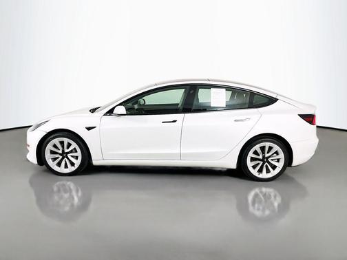 Pearl White Multi 2023 Tesla Model 3 Base