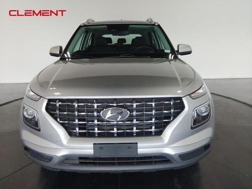 2024 Hyundai VENUE SEL