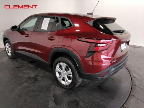 2025 Chevrolet Trax LS