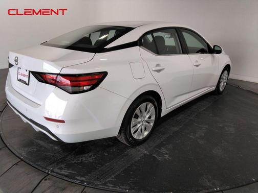 2022 Nissan Sentra S