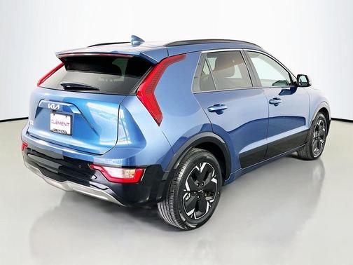 Mineral Blue 2024 Kia Niro EV Wind