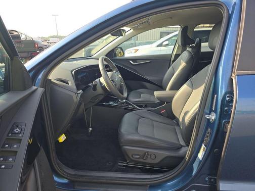 Mineral Blue 2024 Kia Niro EV Wind