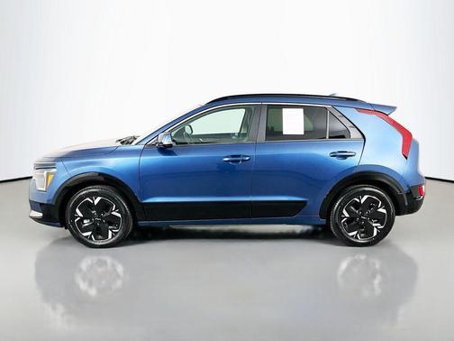 Mineral Blue 2024 Kia Niro EV Wind