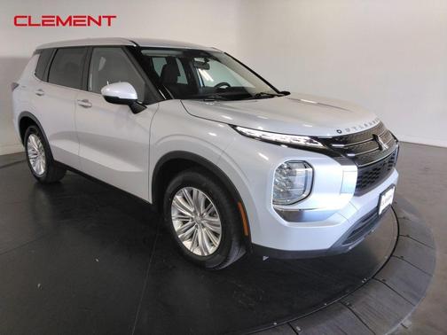 2023 Mitsubishi Outlander ES