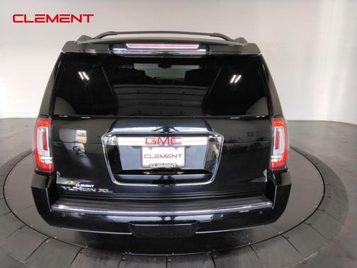 2017 GMC Yukon XL Denali
