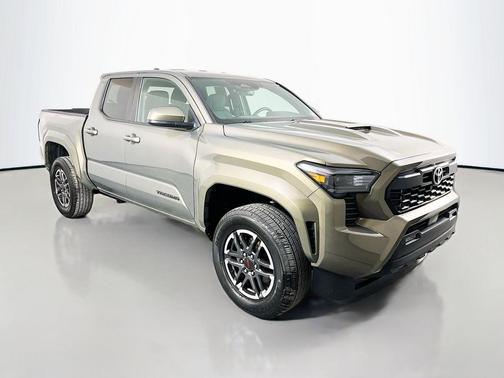 Bronze 2025 Toyota Tacoma TRD Sport