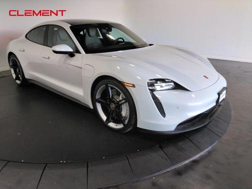 2022 Porsche Taycan Base